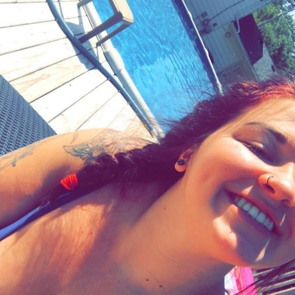 Meet your Posher, Adri